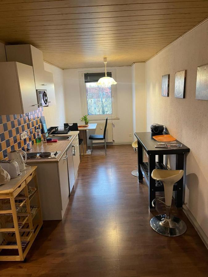 Kleine Wohnung Fuer Monteure Und Dienstreisen Zwickau Buitenkant foto