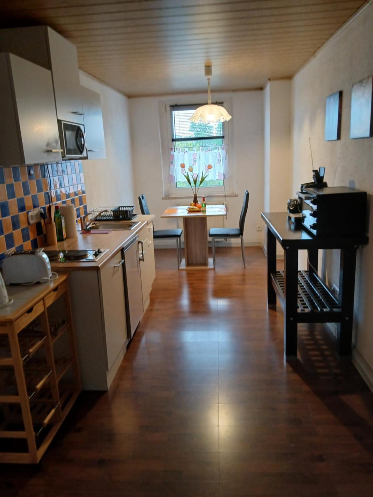 Kleine Wohnung Fuer Monteure Und Dienstreisen Zwickau Buitenkant foto